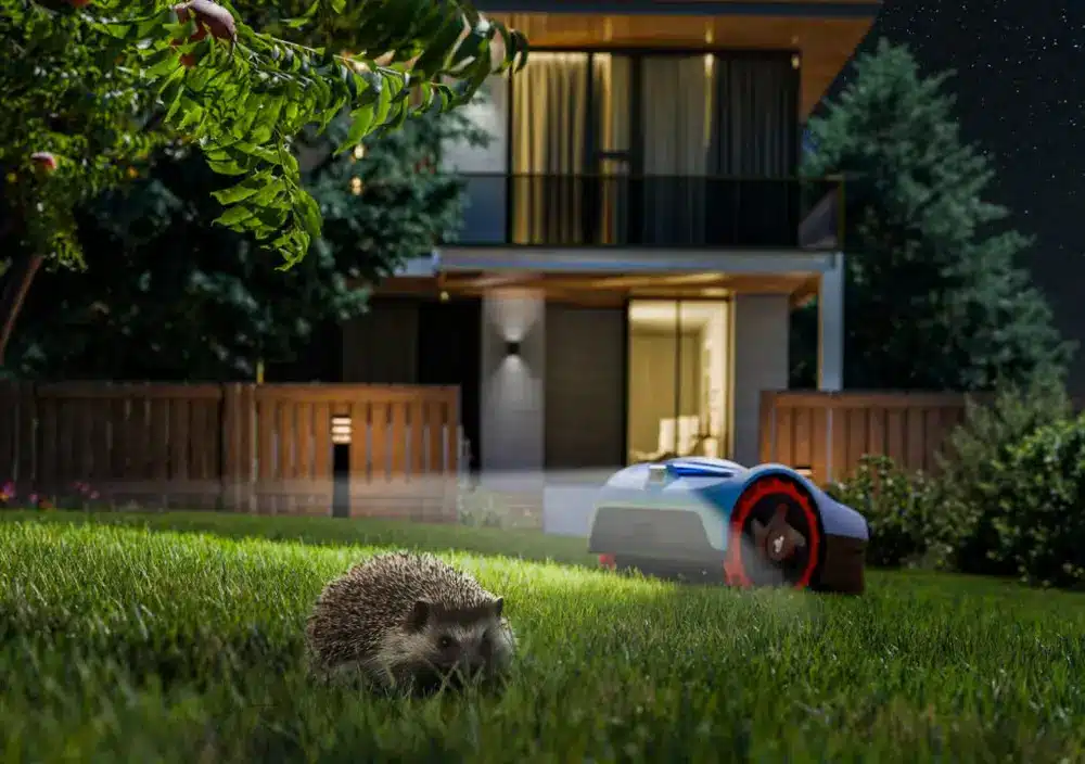 Garten mit kabellosen Rasenmähroboter Navimow i105e oder Navimow i108e und Igel