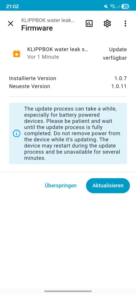 Notice of the new firmware version in device overview
